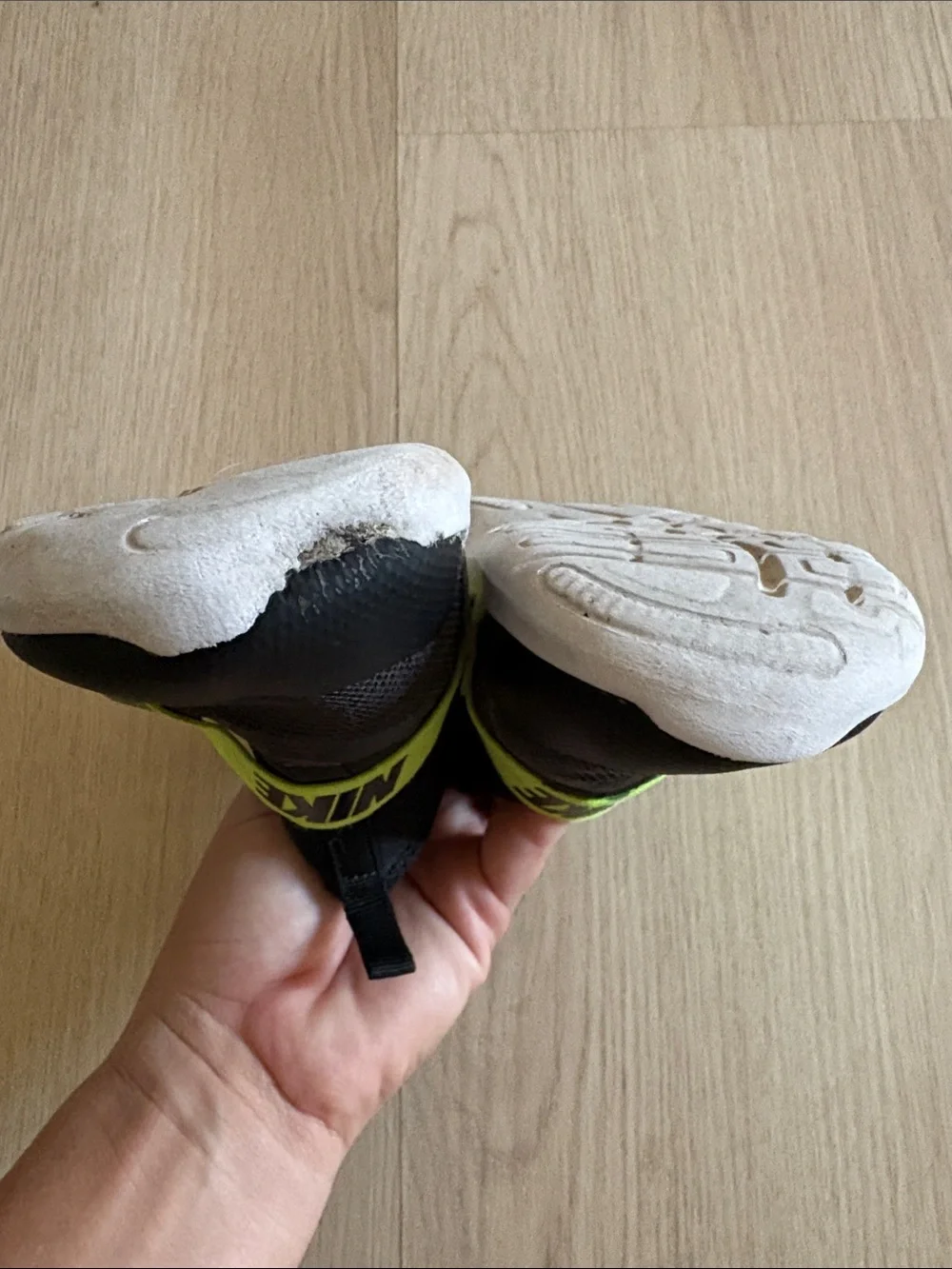 Nike slip kids